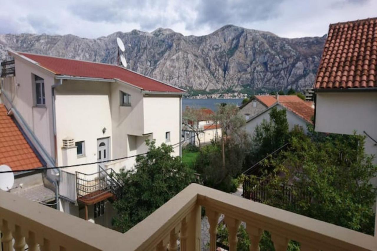 Seaside Apartments And Rooms Котор Екстериор снимка