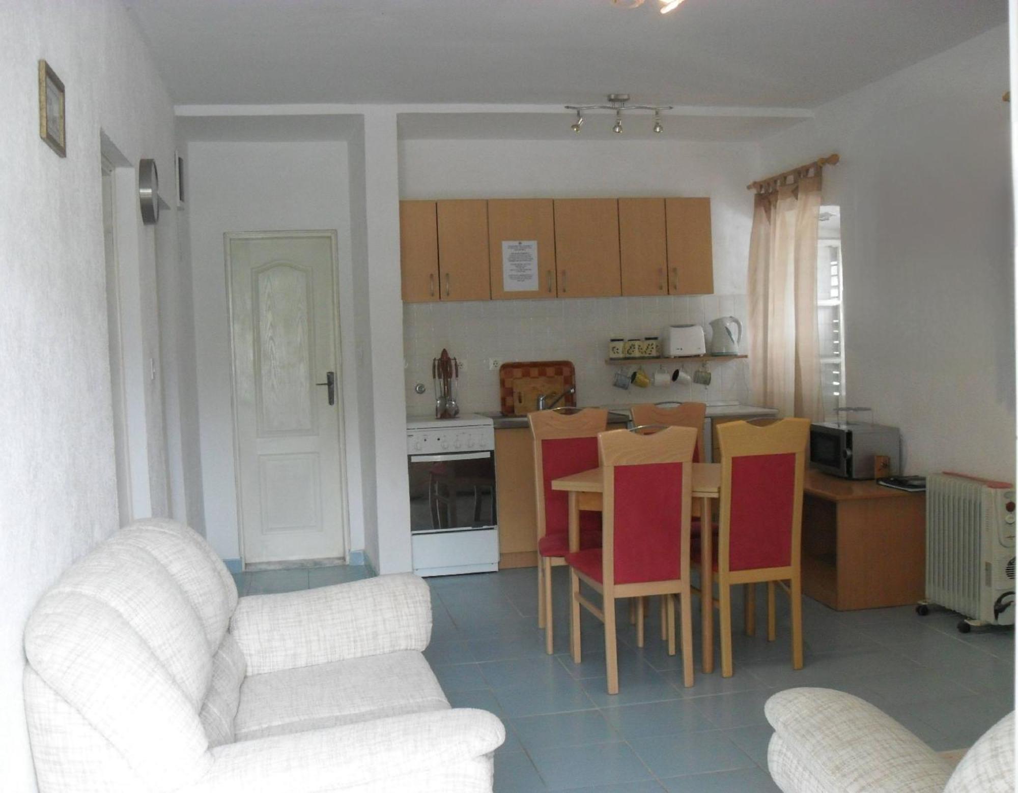 Seaside Apartments And Rooms Котор Екстериор снимка