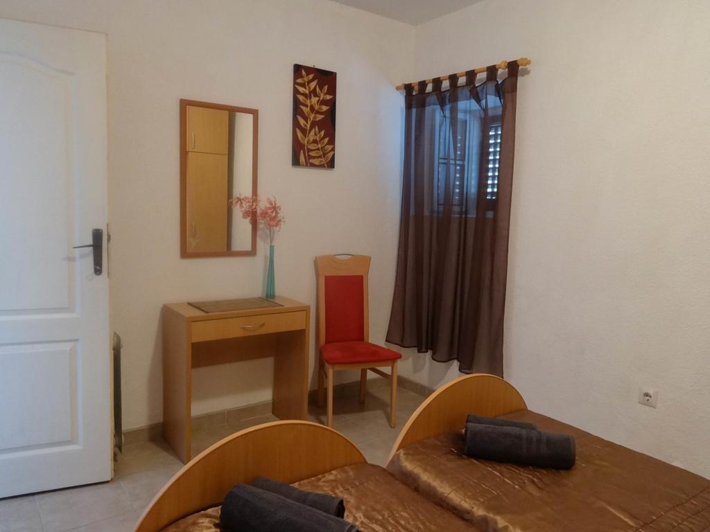 Seaside Apartments And Rooms Котор Екстериор снимка