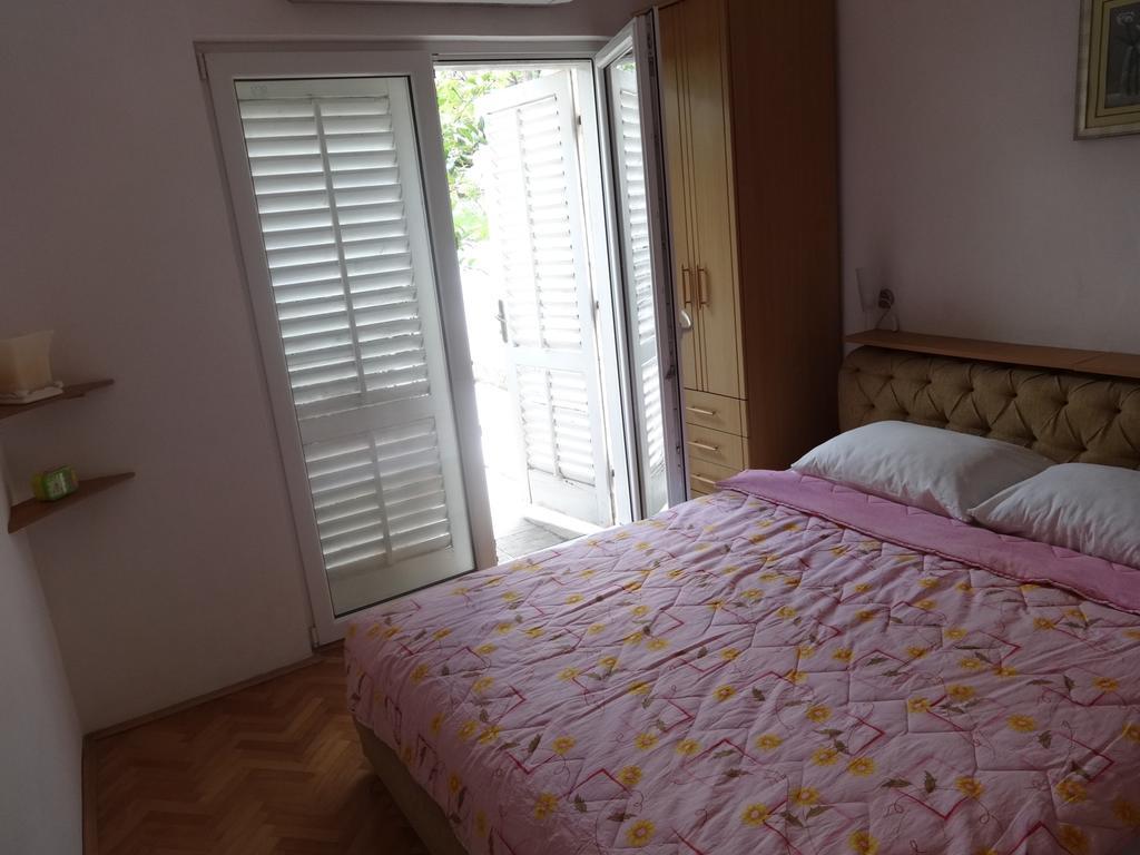 Seaside Apartments And Rooms Котор Екстериор снимка
